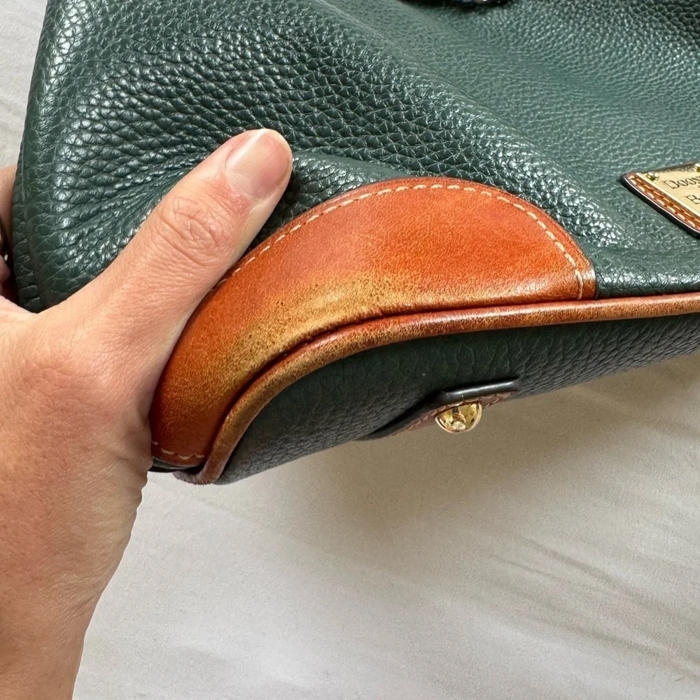 Dooney & Bourke Green Pebble Grain Hobo bag / purse